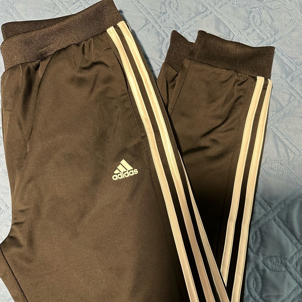 Adidas track pants kids 10/12